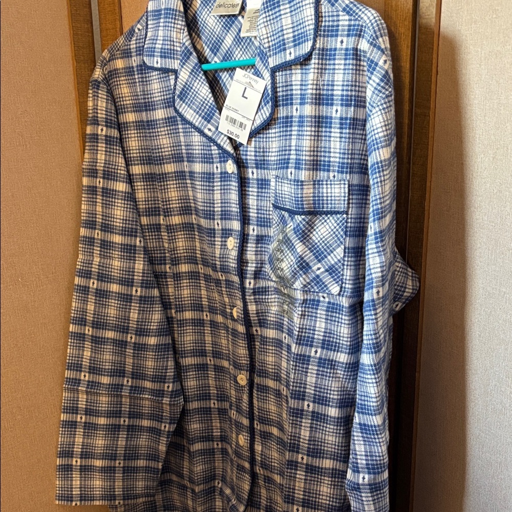 Delicates Blue and White Plaid flannel Button-Up sleep Shirt large NWT